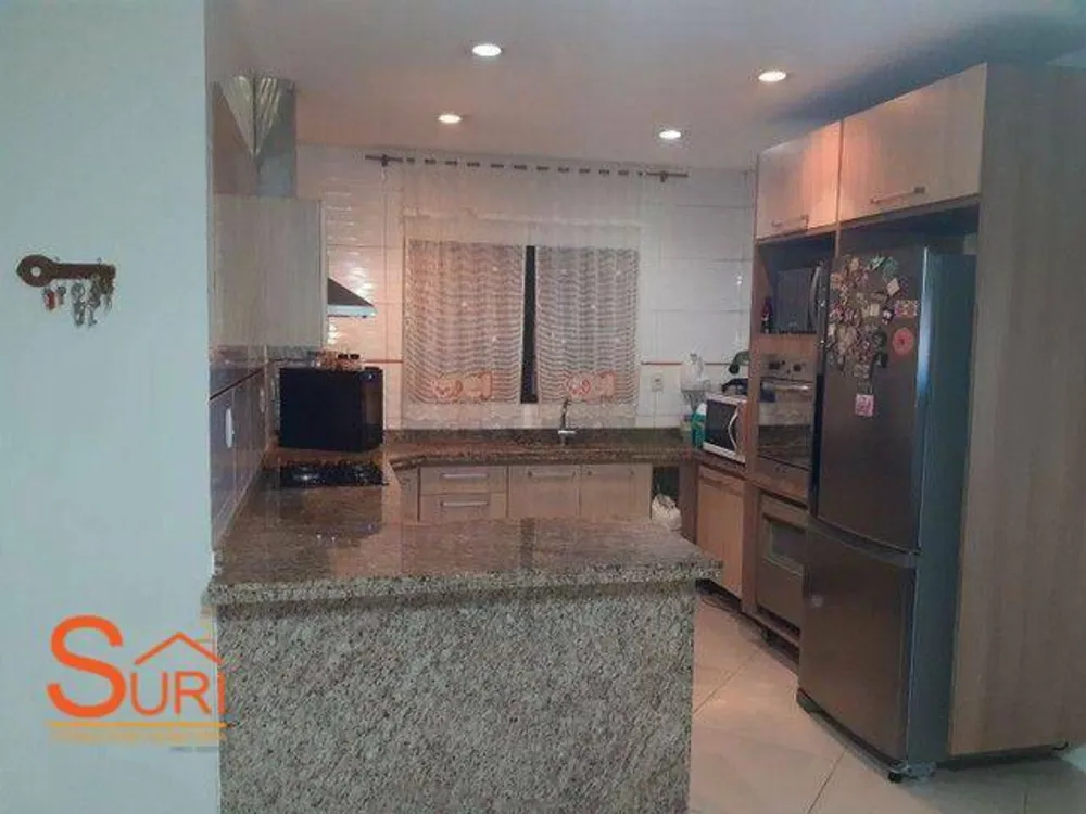Sobrado, 3 quartos, 290 m² - Foto 1