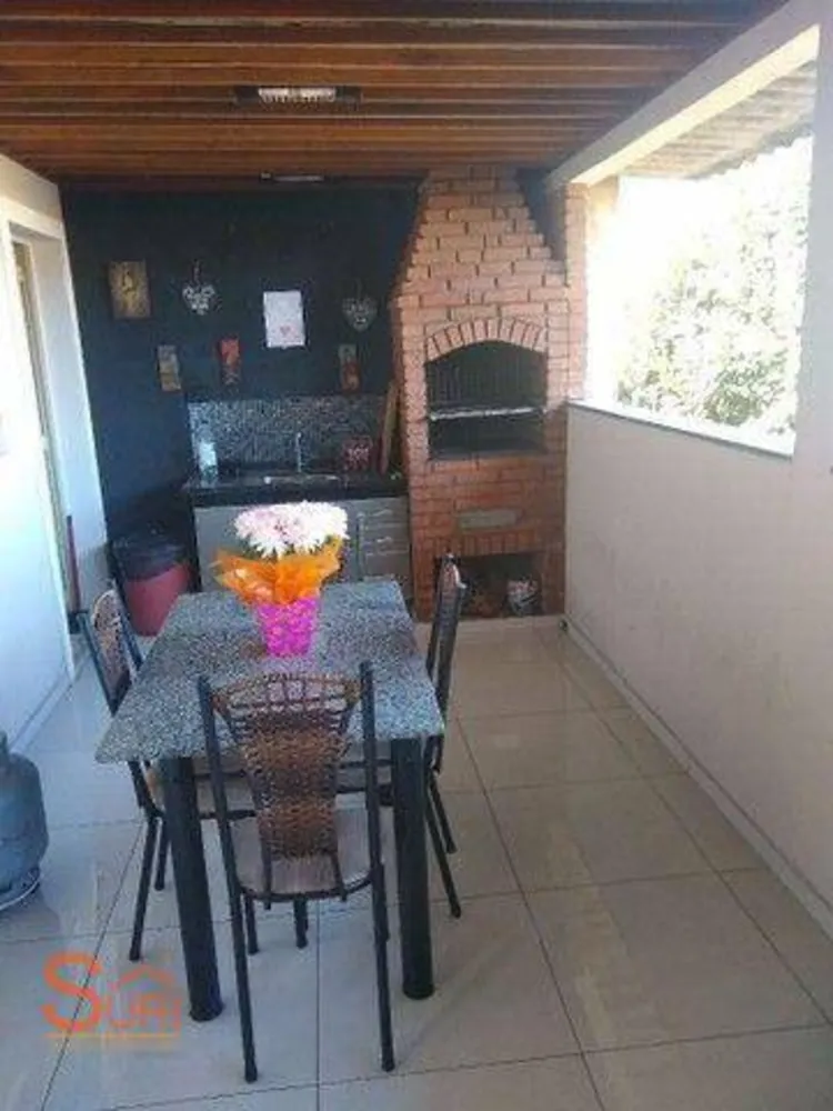 Casa, 3 quartos, 224 m² - Foto 3