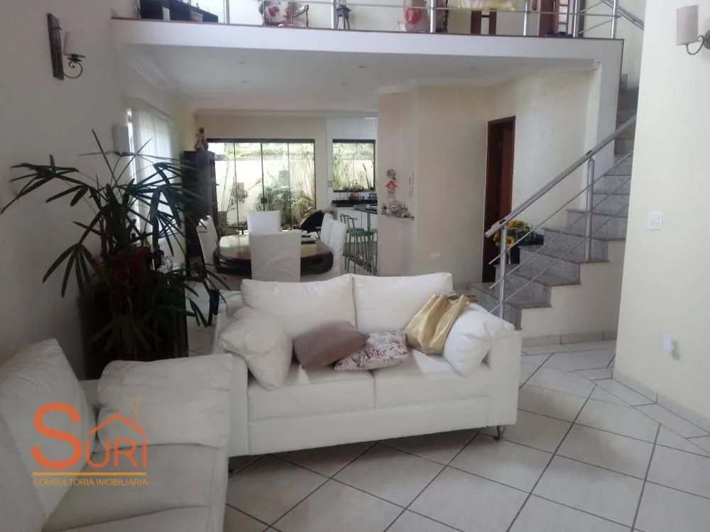 Sobrado, 4 quartos, 237 m² - Foto 4