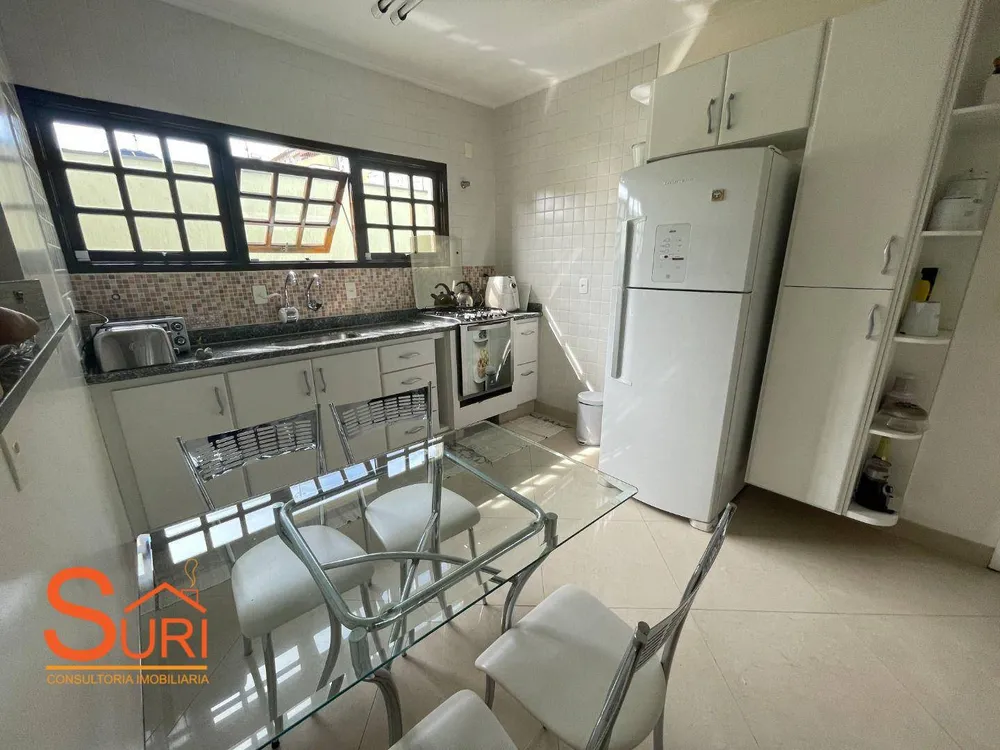 Sobrado, 3 quartos, 324 m² - Foto 4