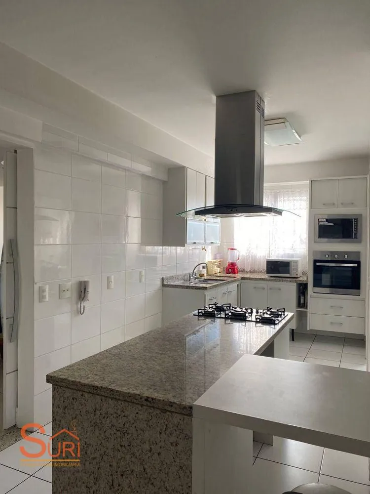 Apartamento, 3 quartos, 186 m² - Foto 1