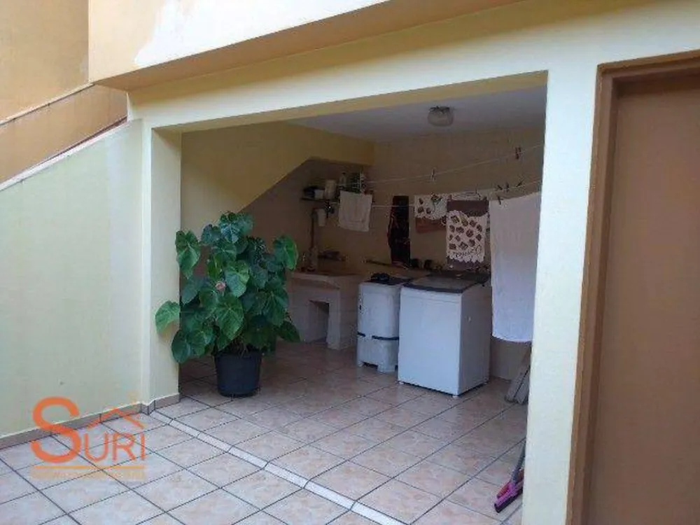 Casa, 2 quartos, 180 m² - Foto 1