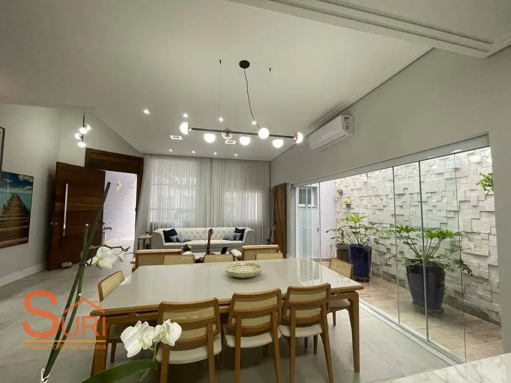 Casa, 3 quartos, 250 m² - Foto 2