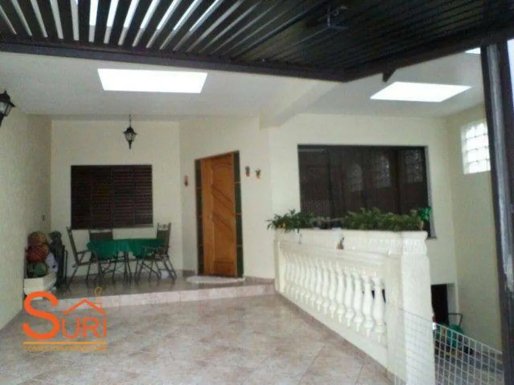 Casa, 4 quartos, 188 m² - Foto 1