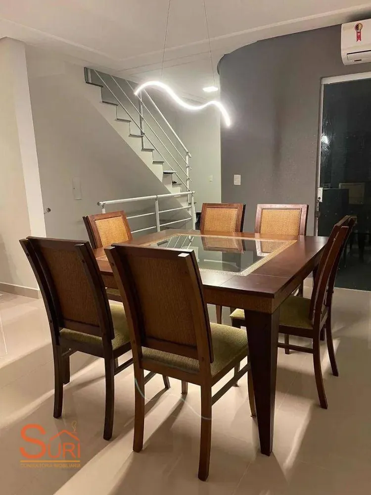 Sobrado, 3 quartos, 282 m² - Foto 1