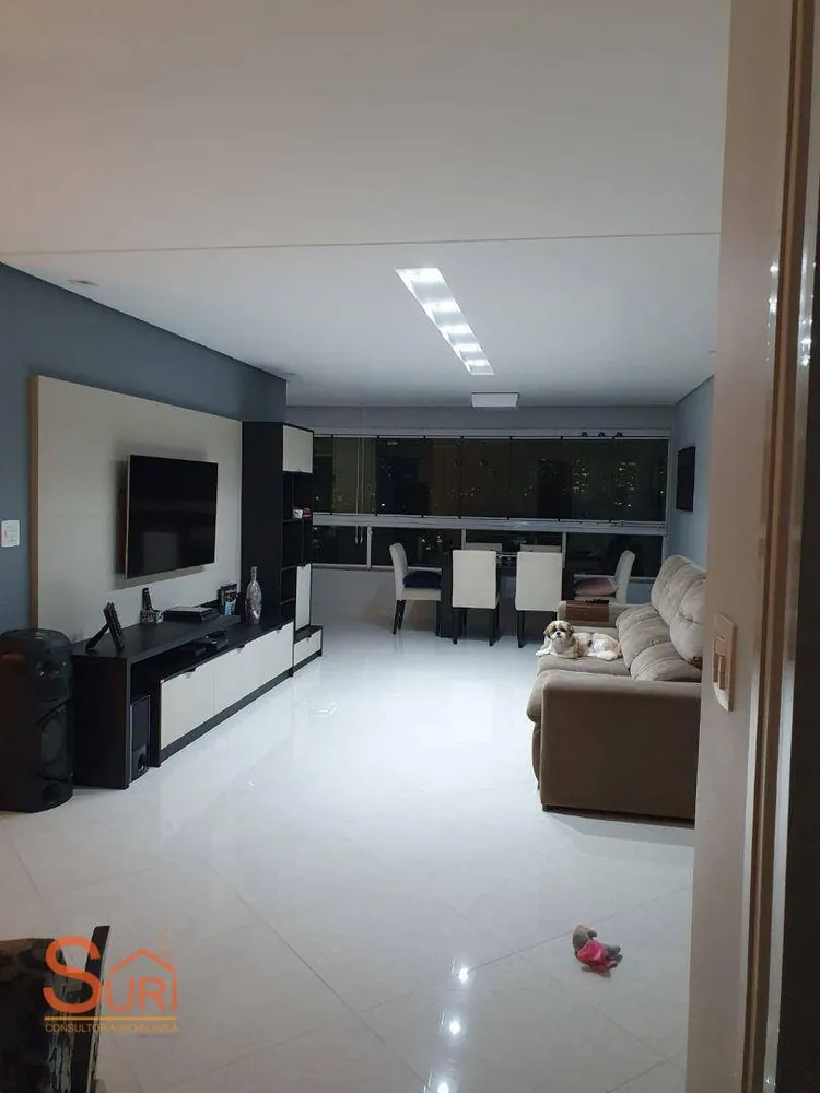 Apartamento, 3 quartos, 156 m² - Foto 1