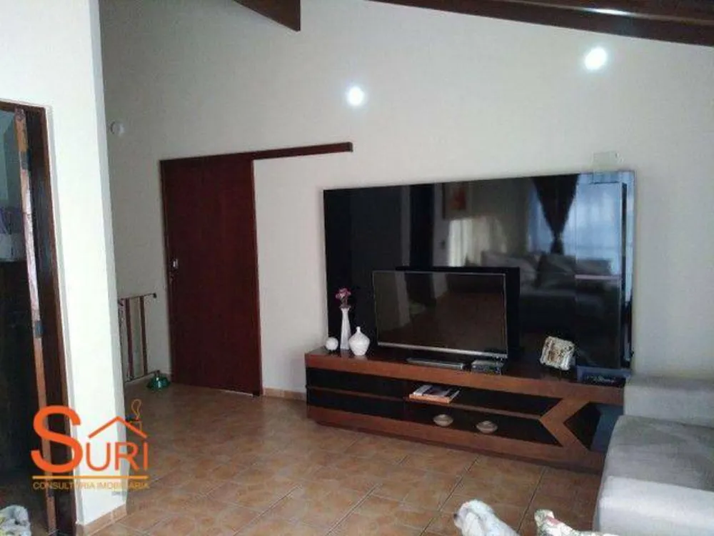 Apartamento, 3 quartos, 180 m² - Foto 1