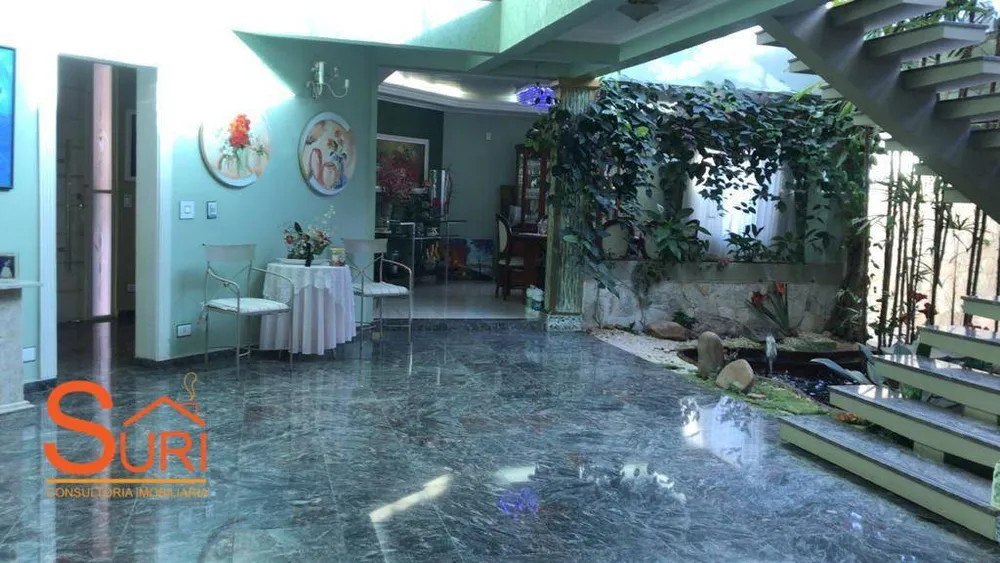 Casa, 4 quartos, 390 m² - Foto 1