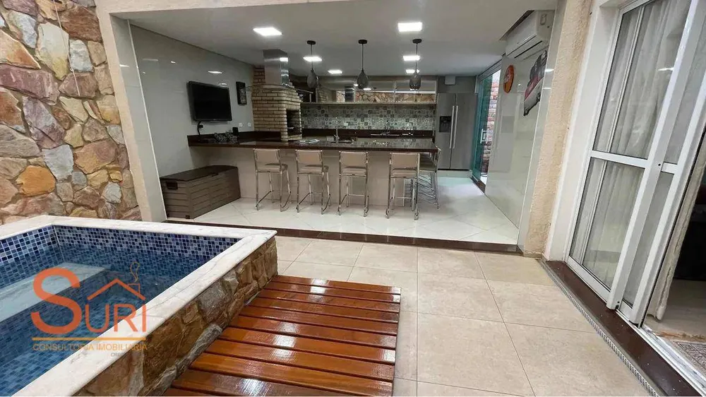 Sobrado, 3 quartos, 256 m² - Foto 2