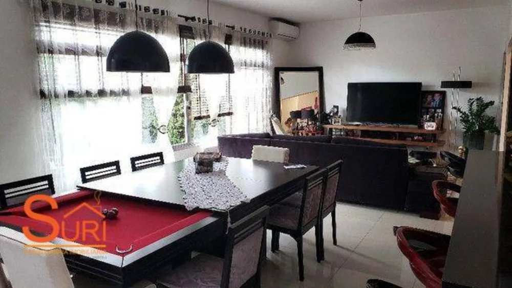 Casa, 3 quartos, 231 m² - Foto 2