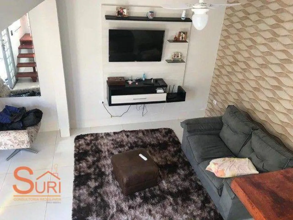 Casa, 4 quartos, 200 m² - Foto 1