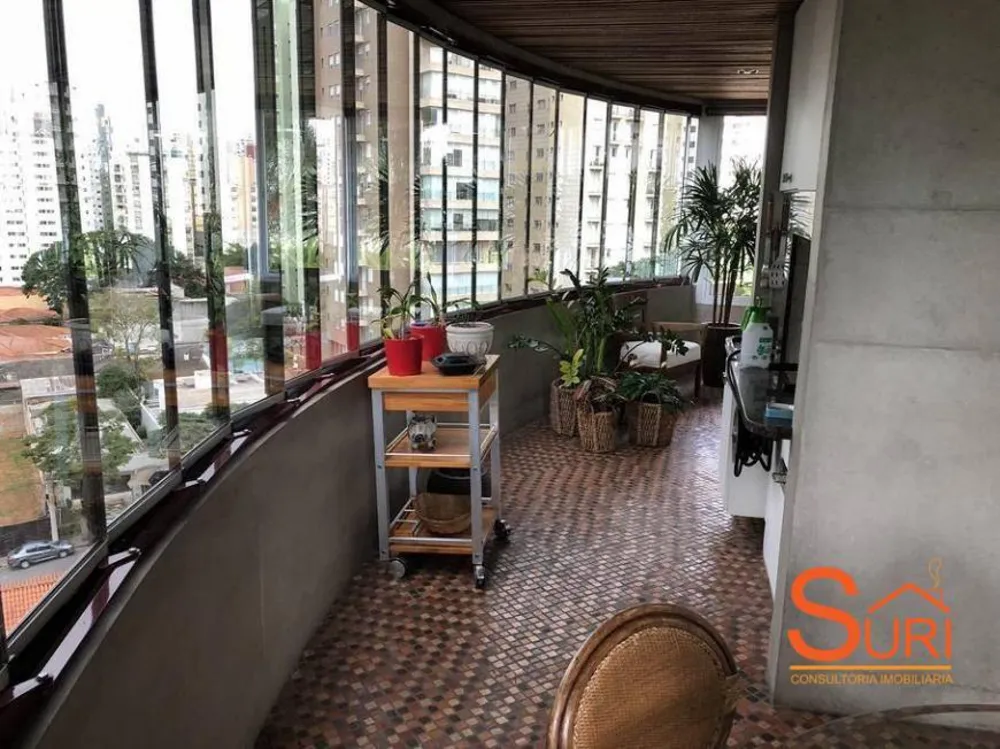 Apartamento, 3 quartos, 385 m² - Foto 1