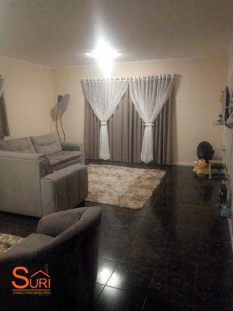 Casa, 3 quartos, 235 m² - Foto 4