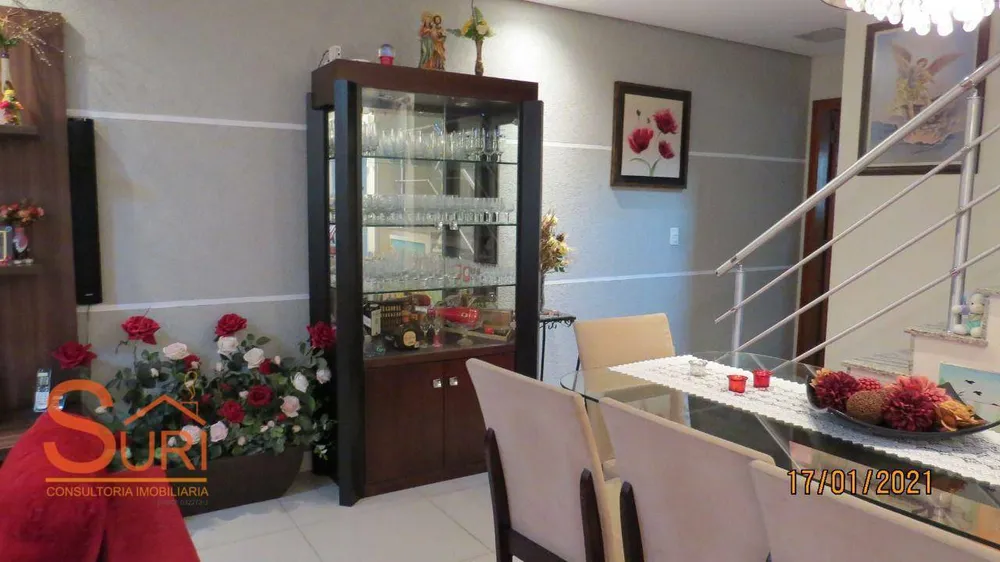 Sobrado, 3 quartos, 168 m² - Foto 1