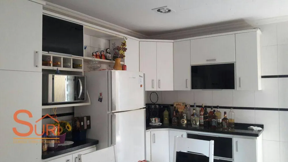 Sobrado, 3 quartos, 217 m² - Foto 1