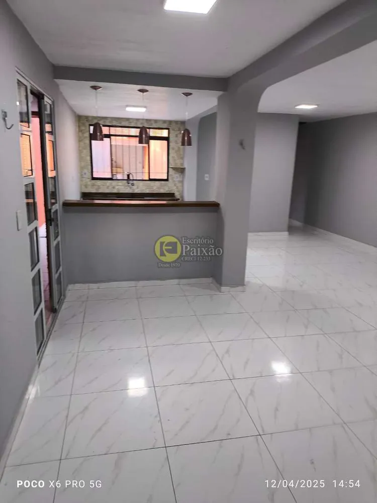 Casa, 3 quartos, 150 m² - Foto 2