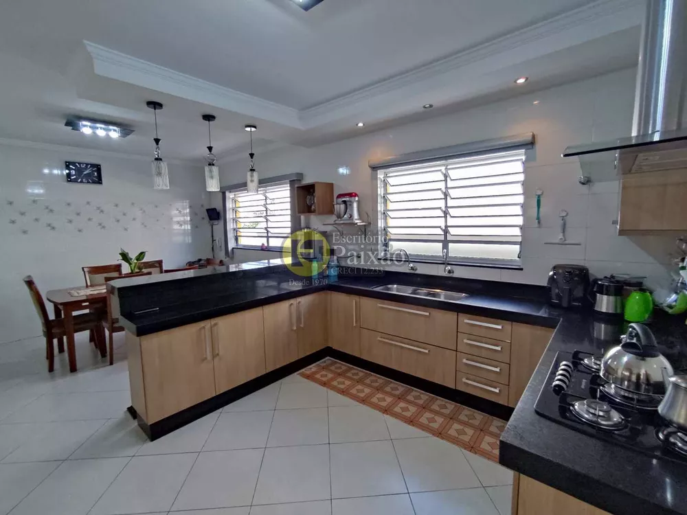 Casa, 3 quartos, 450 m² - Foto 10
