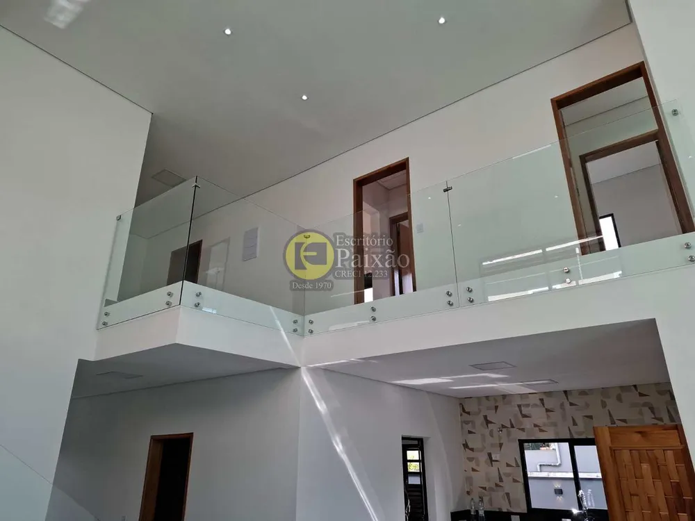 Sobrado, 3 quartos, 300 m² - Foto 1
