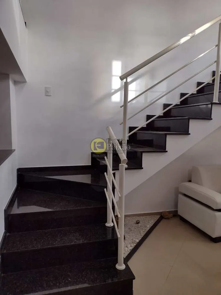 Sobrado, 2 quartos, 250 m² - Foto 1
