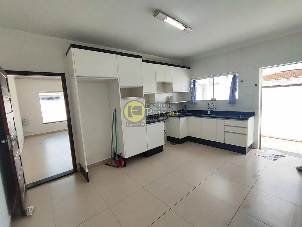 Casa, 3 quartos, 177 m² - Foto 4