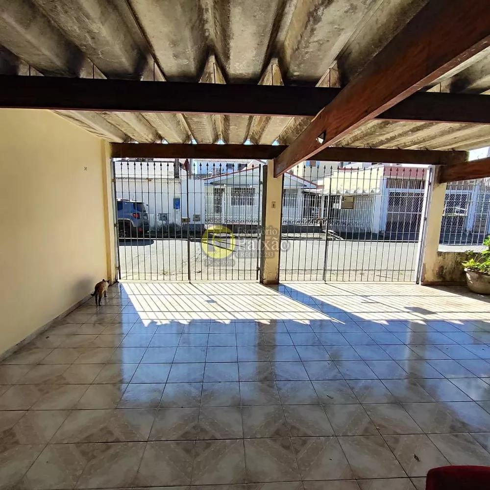 Casa à venda com 3 quartos, 200m² - Foto 6