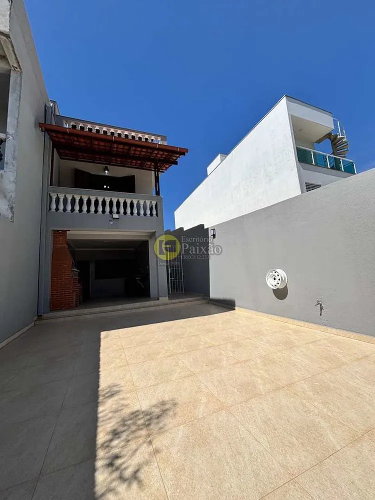 Sobrado, 3 quartos, 250 m² - Foto 8