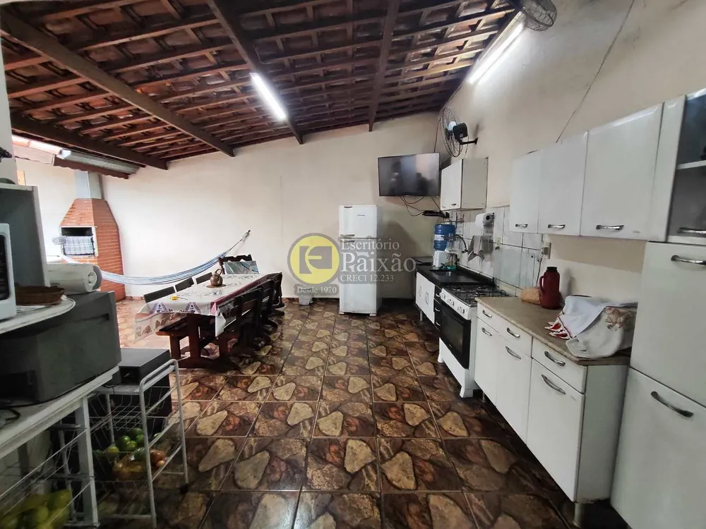 Casa, 2 quartos, 240 m² - Foto 8