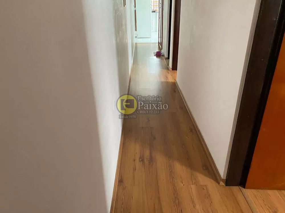 Casa à venda com 3 quartos, 250m² - Foto 3