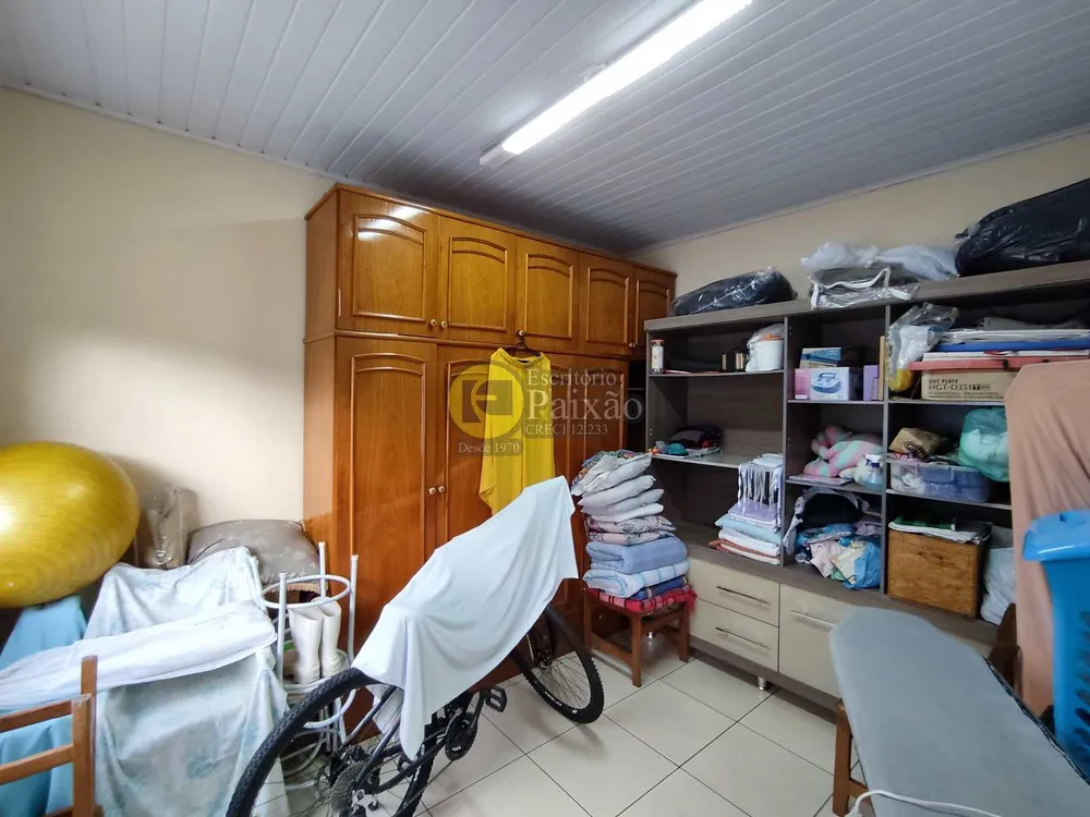 Sobrado, 4 quartos, 500 m² - Foto 1