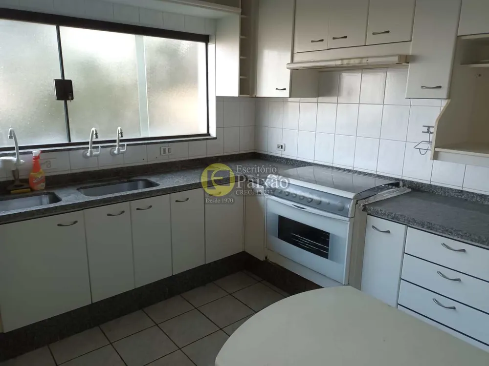 Sobrado, 4 quartos, 600 m² - Foto 4