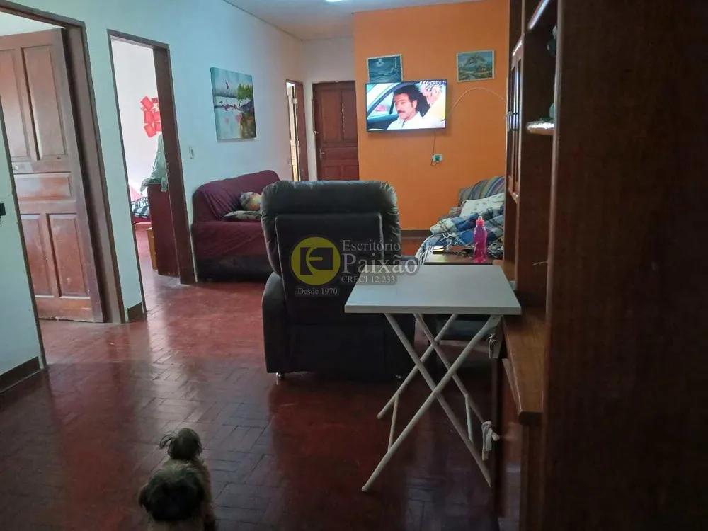 Chácara, 5 quartos, 3240 m² - Foto 6