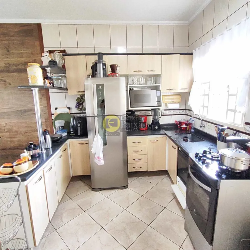 Casa, 3 quartos, 145 m² - Foto 2