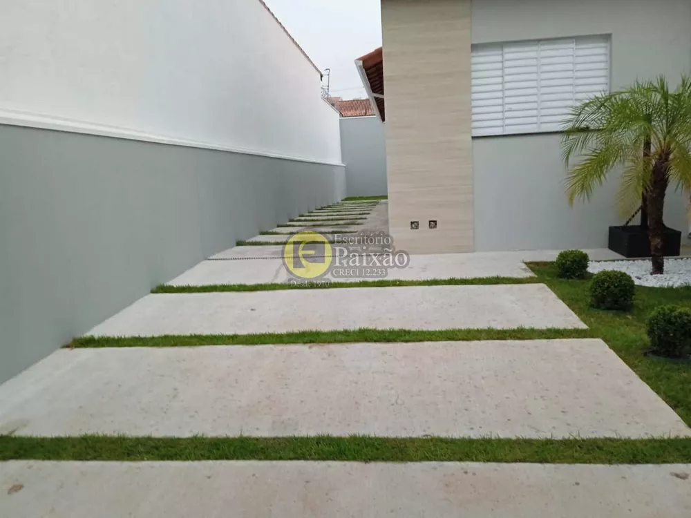 Casa à venda com 2 quartos, 125m² - Foto 4