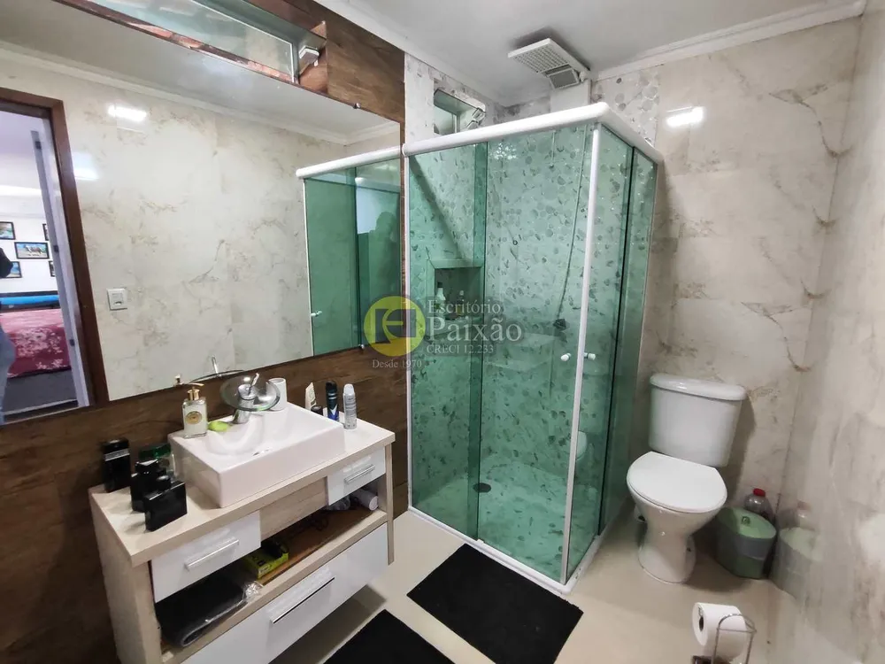 Casa, 3 quartos, 255 m² - Foto 1