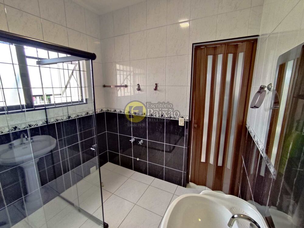 Sobrado, 3 quartos, 180 m² - Foto 2