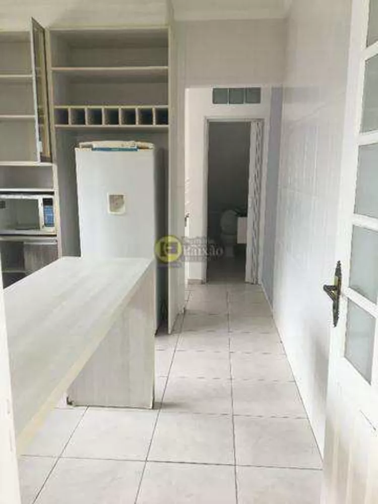 Sobrado, 3 quartos, 182 m² - Foto 1