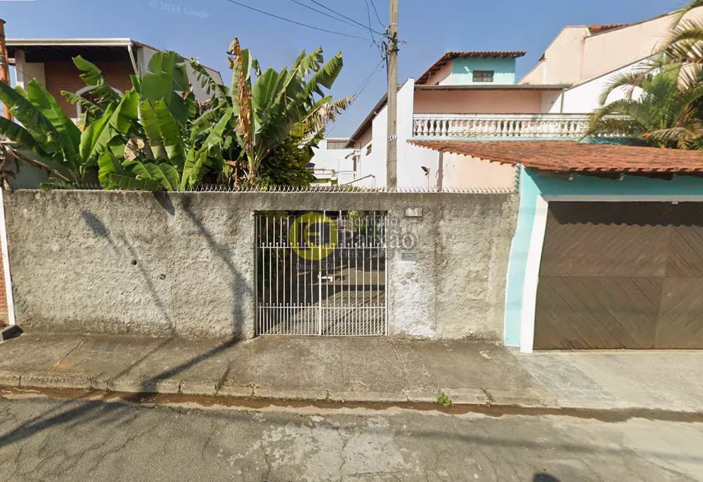 Casa, 3 quartos, 224 m² - Foto 1