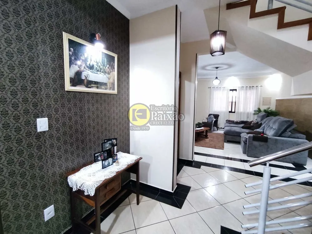 Sobrado, 3 quartos, 238 m² - Foto 6