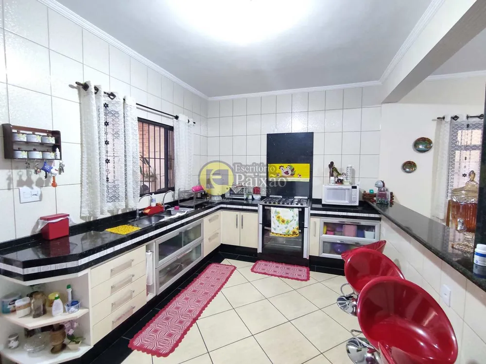 Sobrado, 3 quartos, 238 m² - Foto 7