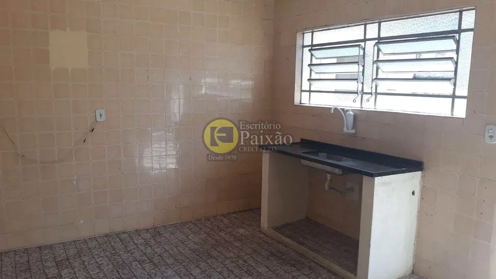 Casa, 3 quartos, 235 m² - Foto 3