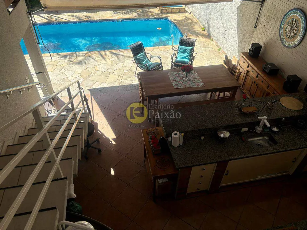 Casa, 3 quartos, 294 m² - Foto 9