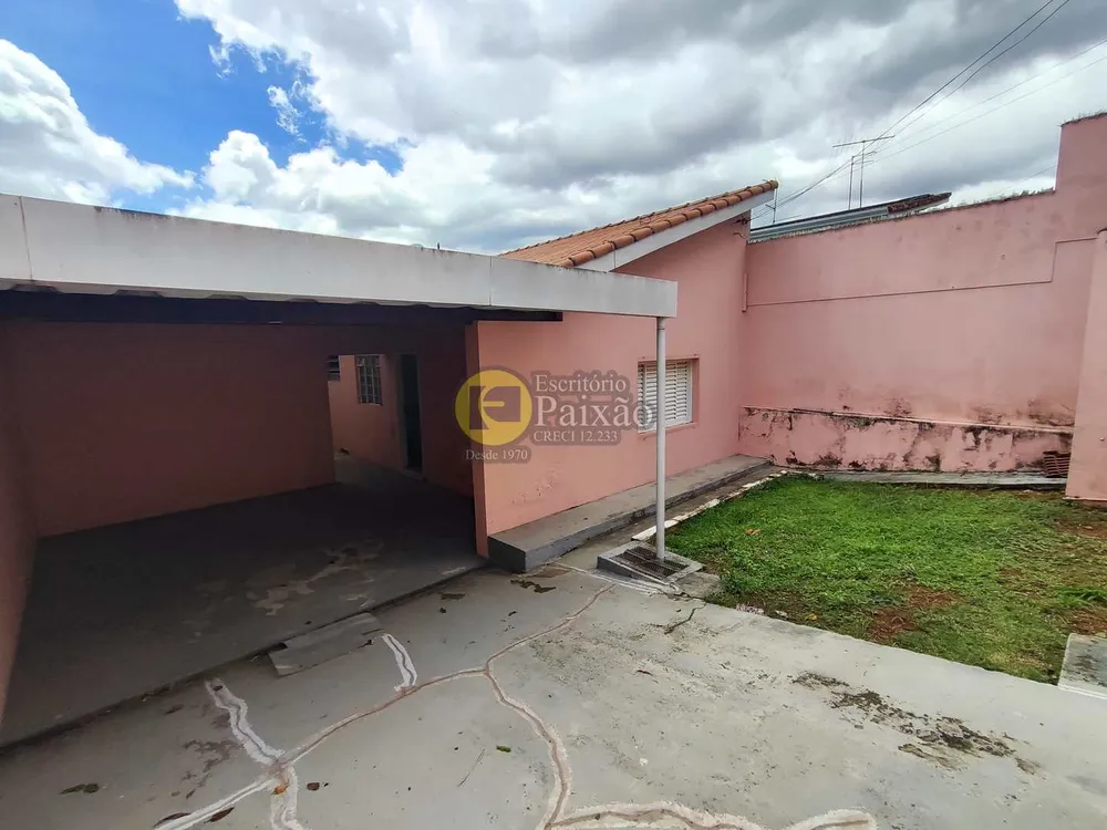 Casa, 2 quartos, 790 m² - Foto 1