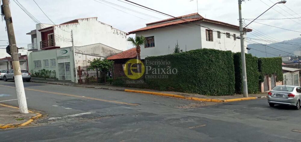 Sobrado, 4 quartos, 600 m² - Foto 1