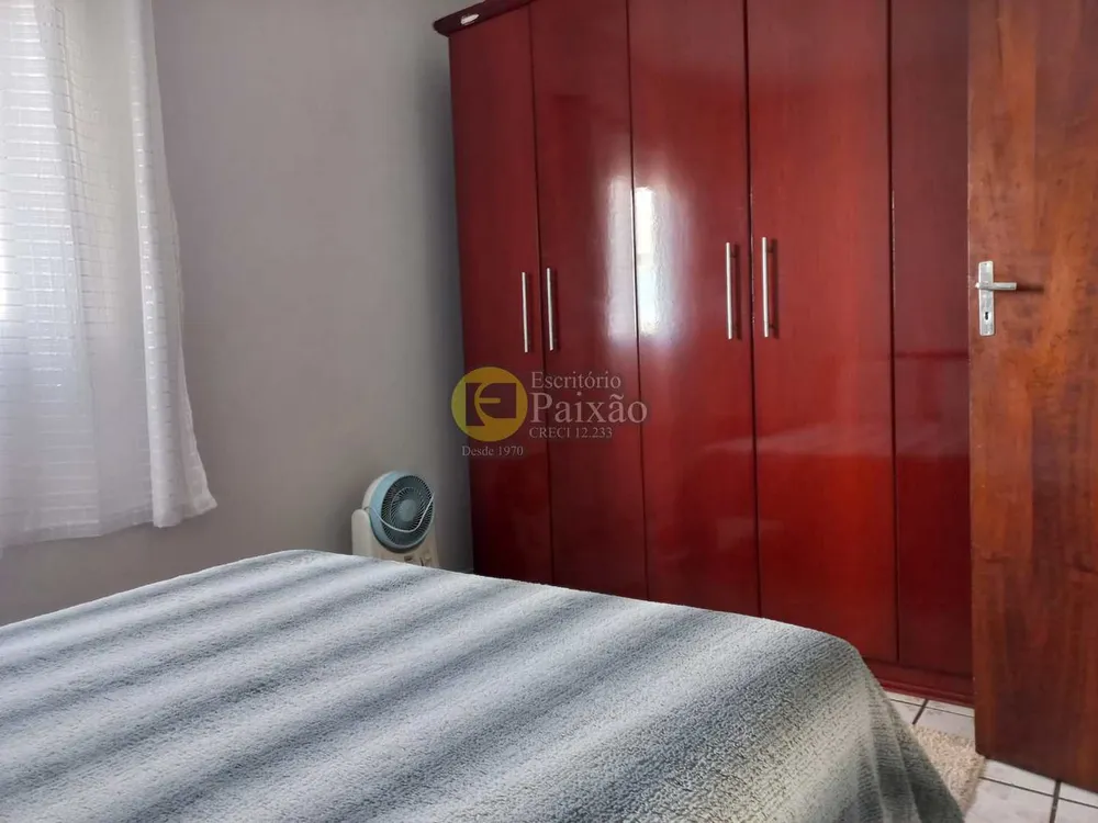 Casa, 3 quartos, 180 m² - Foto 2