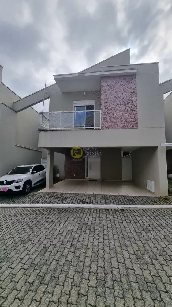 Sobrado à venda com 4 quartos, 150m² - Foto 1