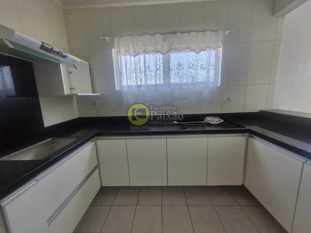 Casa, 3 quartos, 300 m² - Foto 2