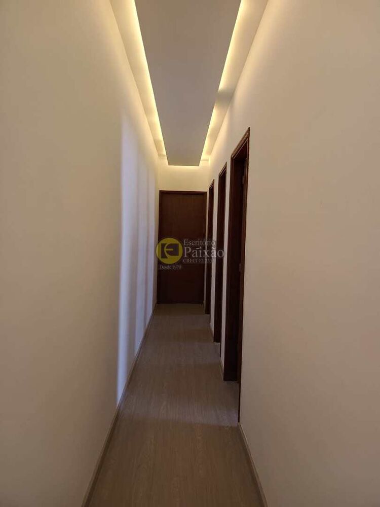 Casa, 3 quartos, 172 m² - Foto 2