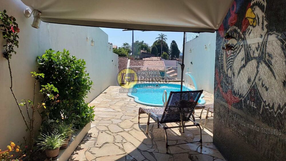 Casa, 3 quartos, 250 m² - Foto 2