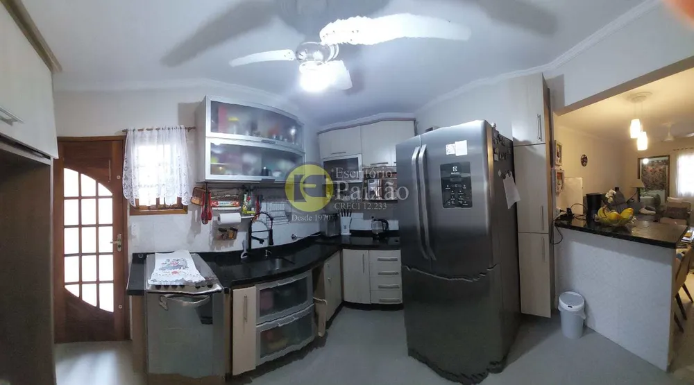 Casa, 3 quartos, 250 m² - Foto 10