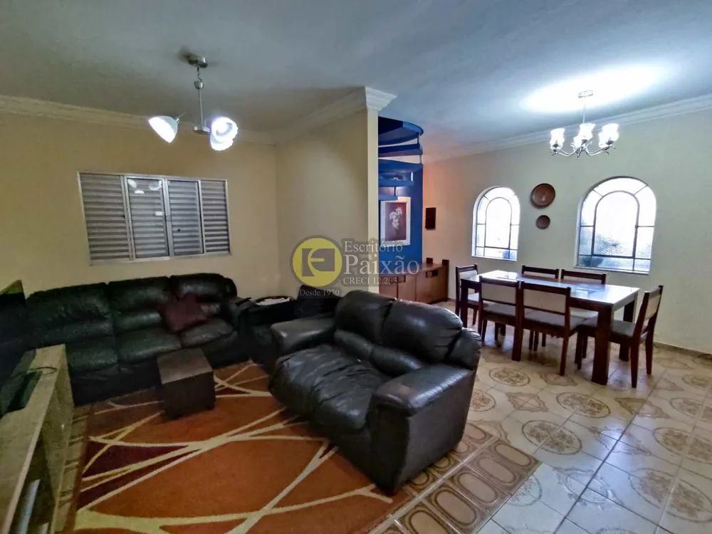 Casa, 3 quartos, 600 m² - Foto 3